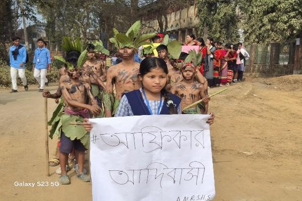 Gandachhera Students Wow Villagers with depiction of African Tribal Culture on Netaji Birthday celebration